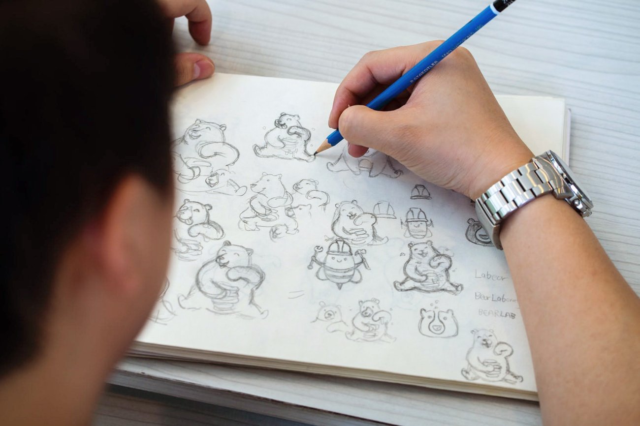 Alfrey Davilla's sketching process